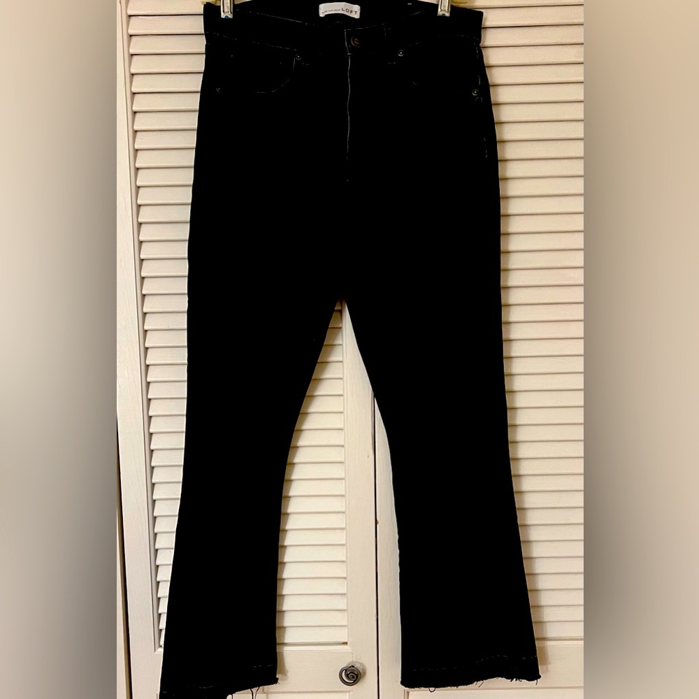 Loft Black denim high waist flare crop size 28 (6).